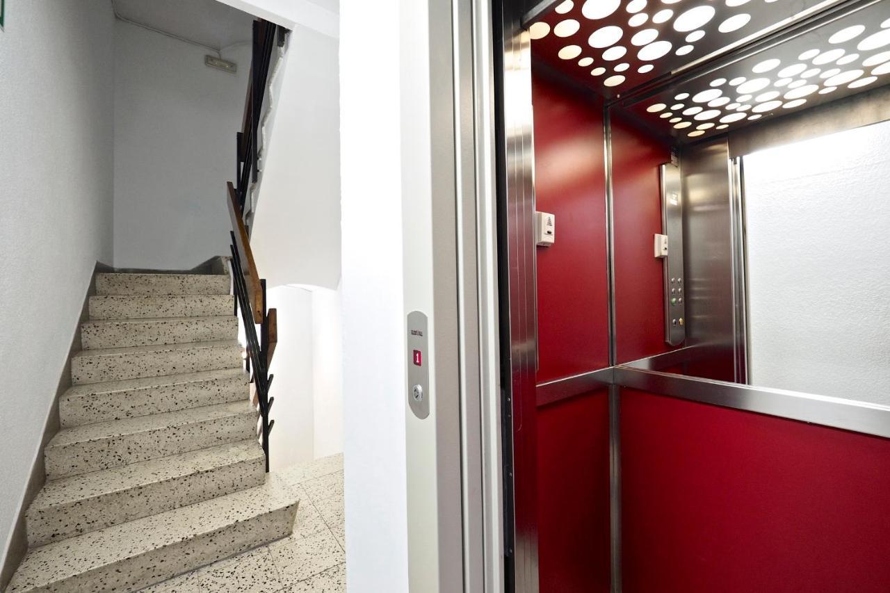 Hostal Ballestero Barcelona Buitenkant foto