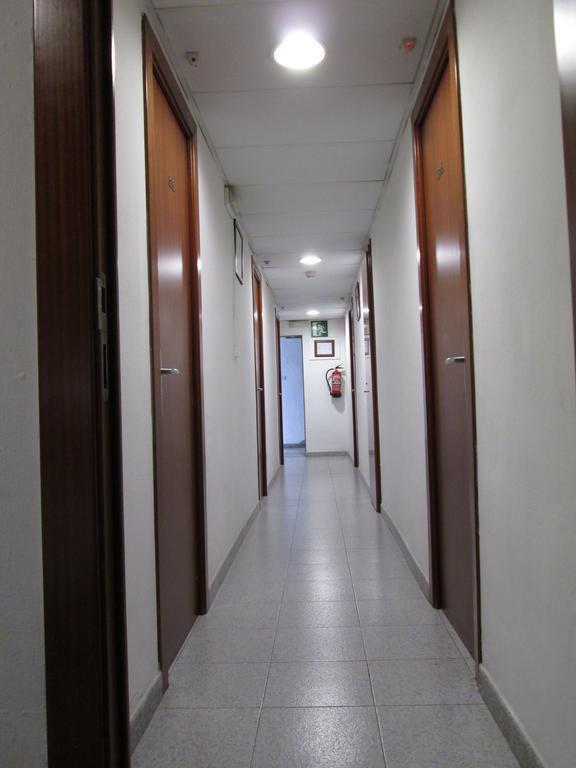 Hostal Ballestero Barcelona Buitenkant foto