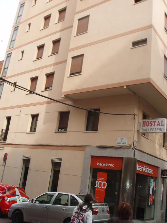 Hostal Ballestero Barcelona Buitenkant foto