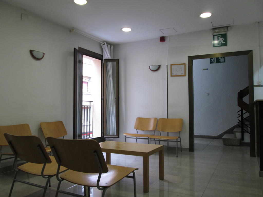 Hostal Ballestero Barcelona Buitenkant foto